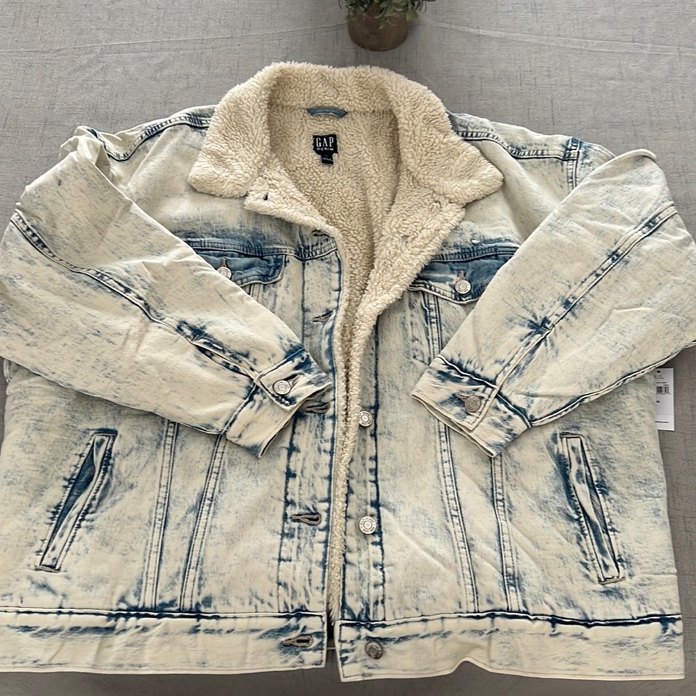 NWT Gap Sherpa Demin Jacket